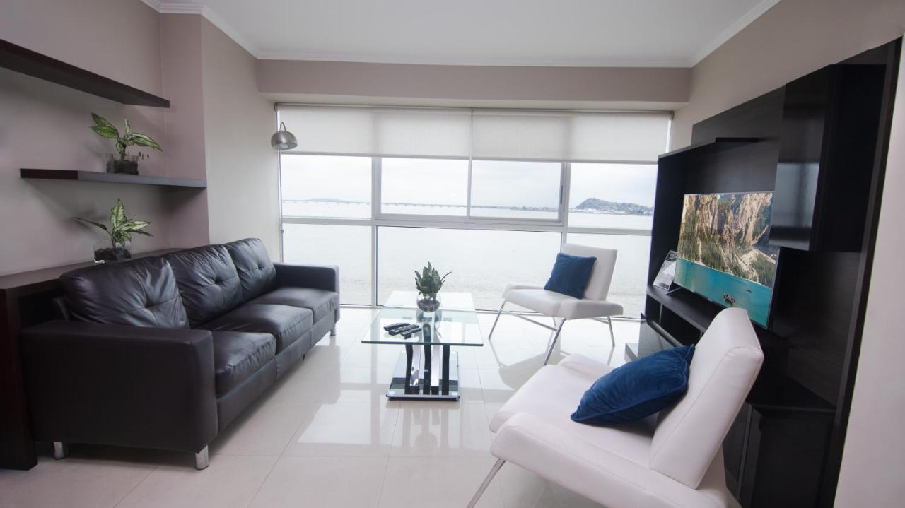 Riverfront I 1, Piso 4, Suite Vista Al Rio, Puerto Santa Ana, جواياكيل المظهر الخارجي الصورة